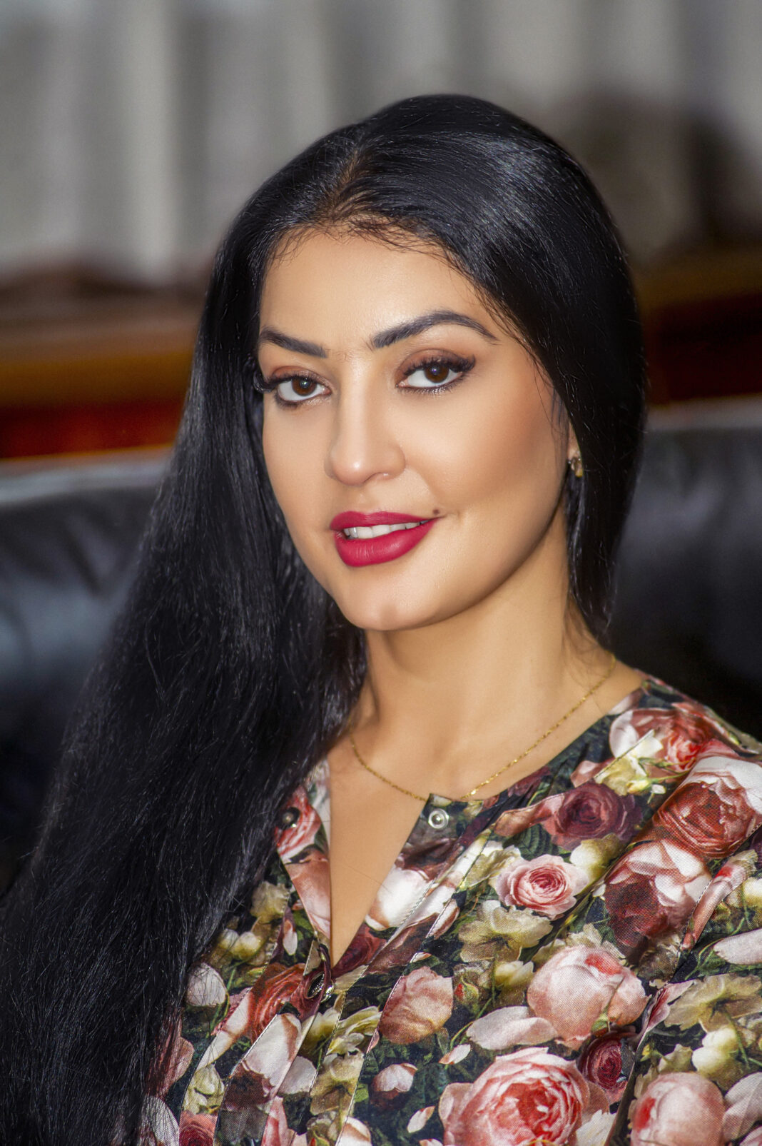 سمر الشامسي تلبي نداء المواطنيين السوريين الذين وجهوا لها نداءات استغاثة سمر الشامسي تلبي نداء المواطنيين السوريين الذين وجهوا لها نداءات استغاثة