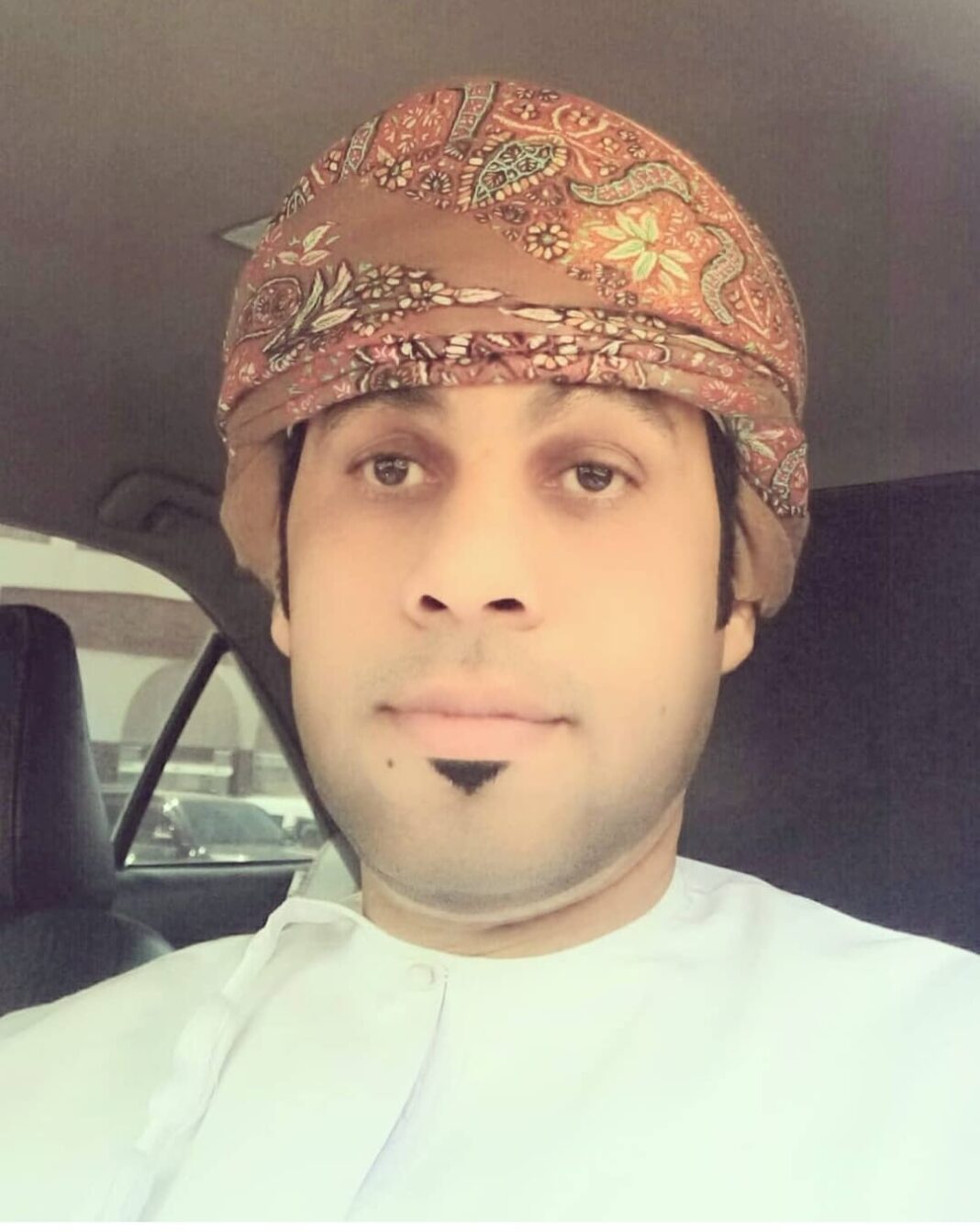 الفنان التشكيلي جمال الجساسي ل«ستار نيوز فيجن»: المرأة هي مصدر الجمال والإلهام في الَّلوحة الفنان التشكيلي جمال الجساسي ل«ستار نيوز فيجن»: المرأة هي مصدر الجمال والإلهام في الَّلوحة