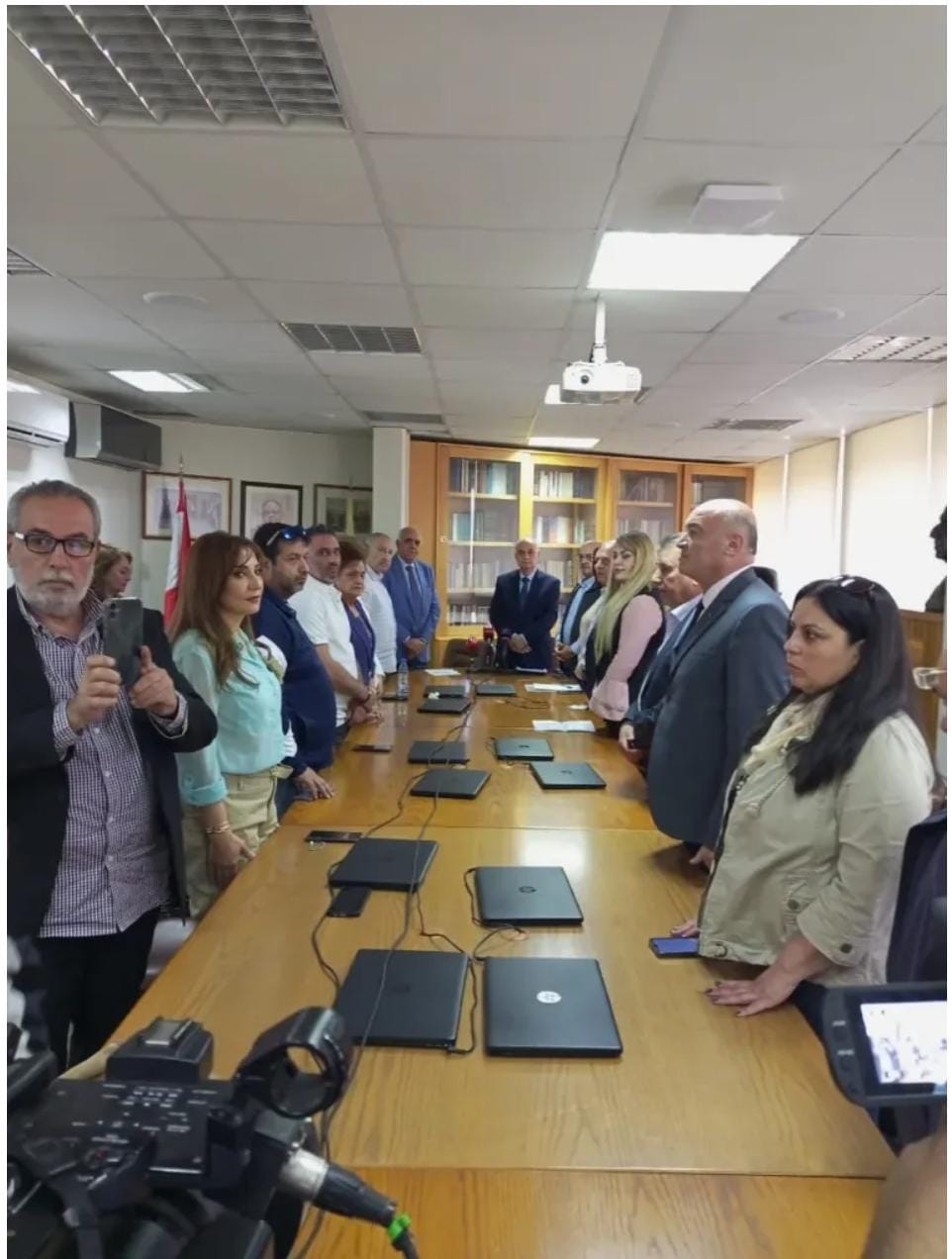 الحركة المتوسطية” تطرح مشروع الوحدة المتوسطية ومشروعها الرئاسي الإنقاذي في لبنان الحركة المتوسطية” تطرح مشروع الوحدة المتوسطية ومشروعها الرئاسي الإنقاذي في لبنان