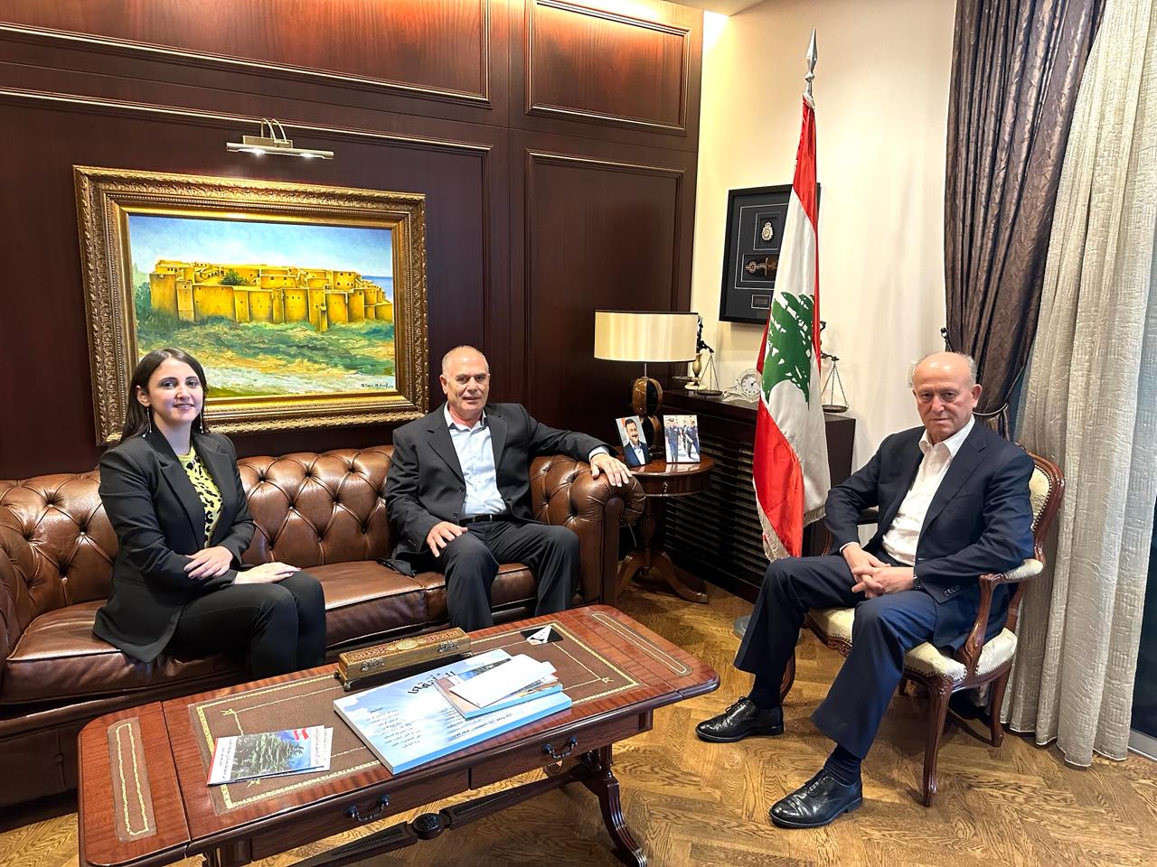 ريفي استقبل المرشح لرئاسة الجمهورية ملحم البستاني ريفي استقبل المرشح لرئاسة الجمهورية ملحم البستاني