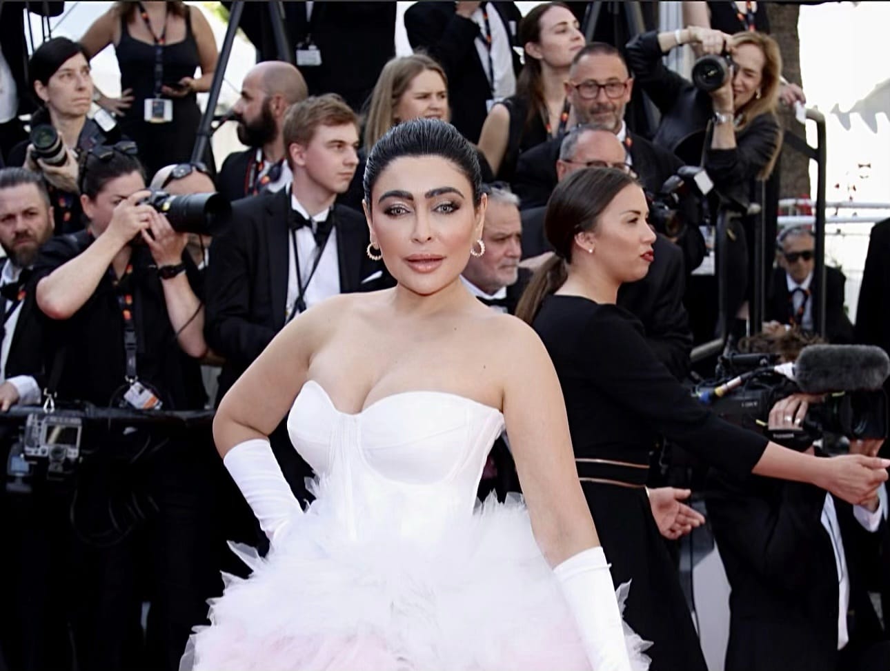كريستيان عبدالله يتألّق بتصاميمه في مهرجان كان السينمائي! كريستيان عبدالله يتألّق بتصاميمه في مهرجان كان السينمائي!