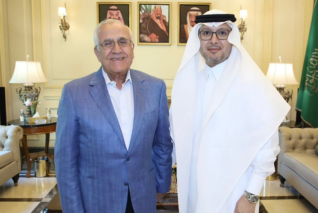 سفير المملكة العربية السعودية يستقبل الرئيس اللبناني السابق ميشال سليمان سفير المملكة العربية السعودية يستقبل الرئيس اللبناني السابق ميشال سليمان