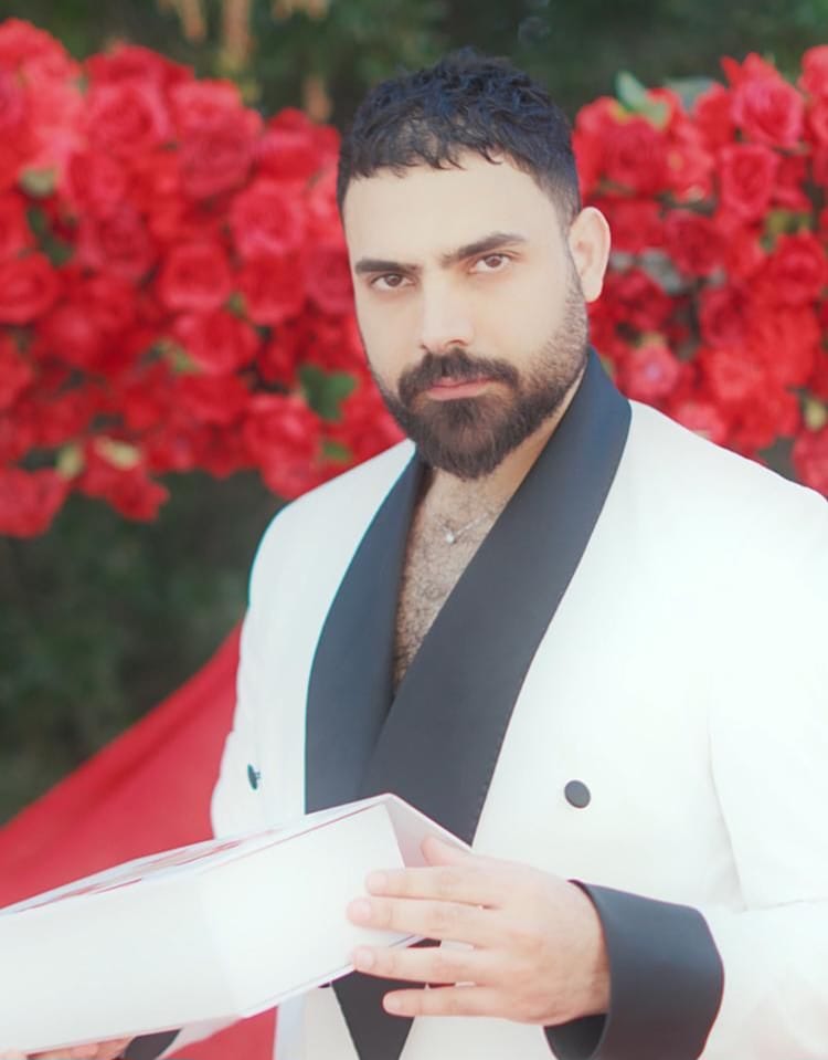 “رومانس” هديّة من د.محمد أبو عرابي الى المرأة بمناسبة عيد الحب “رومانس” هديّة من د.محمد أبو عرابي الى المرأة بمناسبة عيد الحب