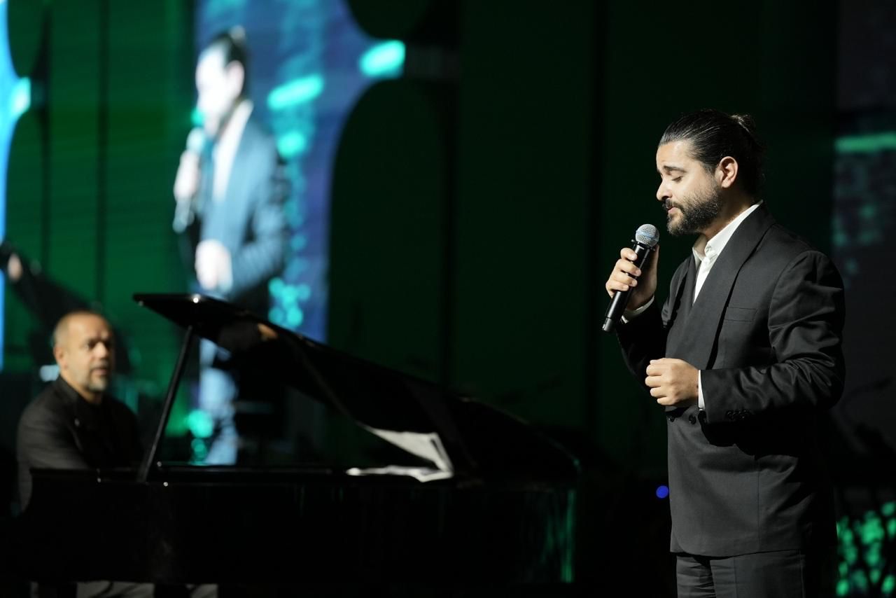 ناصيف زيتون يُشارك في فعاليّة MENTOR ARABIA GALA DINNER في الدّوحة ويُلهب مواقع التّواصل الاجتماعي بأدائه! ناصيف زيتون يُشارك في فعاليّة MENTOR ARABIA GALA DINNER في الدّوحة ويُلهب مواقع التّواصل الاجتماعي بأدائه!