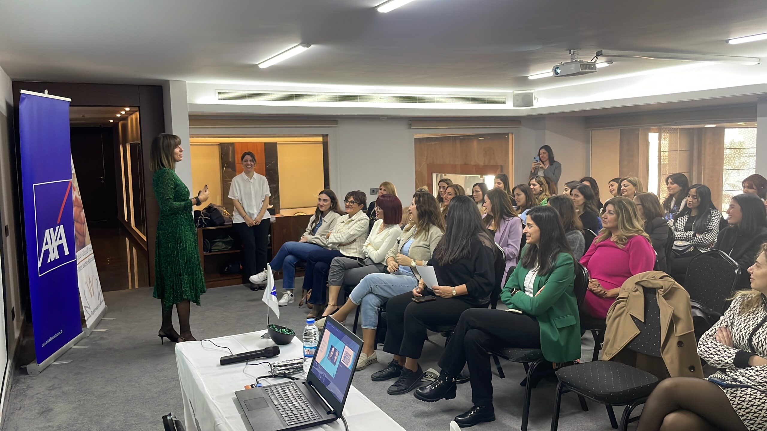 نظمت شركة أكسا الشرق الأوسط مؤتمرًا خاصًا بمناسبة اليوم العالمي للمرأة بالتعاون مع جمعية السيدات القيادات (WLA) نظمت شركة أكسا الشرق الأوسط مؤتمرًا خاصًا بمناسبة اليوم العالمي للمرأة بالتعاون مع جمعية السيدات القيادات (WLA)