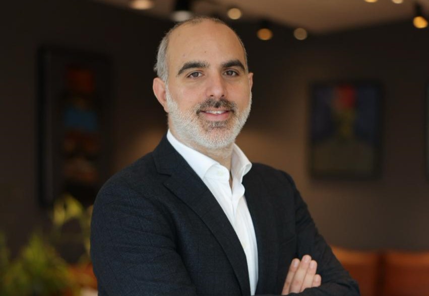 رامي بيطار، رائد التحول الرياضي في لبنان، يرعى منتدى الجمال والصحة النفسية والجسدية (Beauty and Wellbeing Forum) في بيروت رامي بيطار، رائد التحول الرياضي في لبنان، يرعى منتدى الجمال والصحة النفسية والجسدية (Beauty and Wellbeing Forum) في بيروت