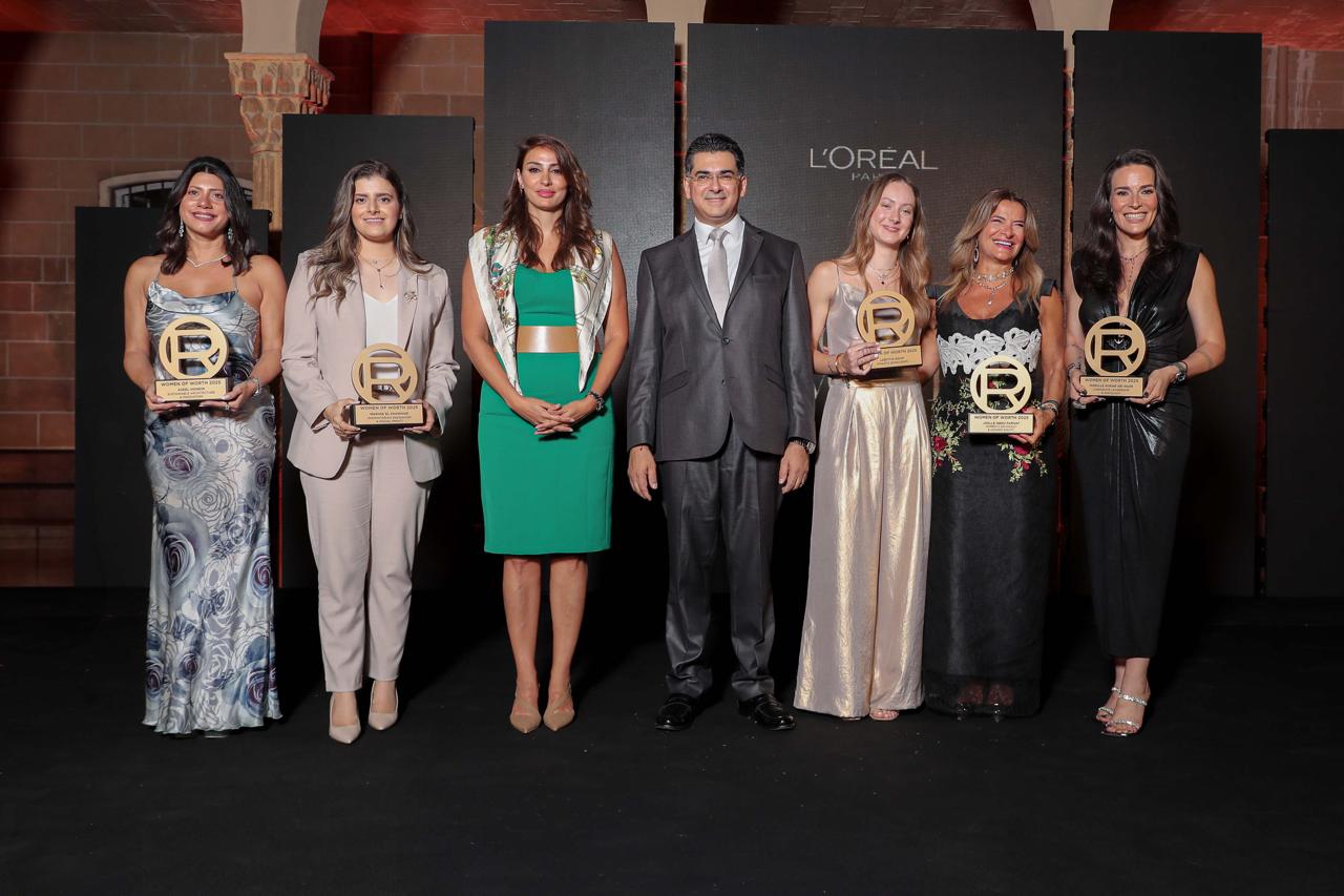 لوريال باريس تُكرّم خمس سيدات لبنانيات متميزات خلال حفل “Women of Worth” لعام 2025 وتُسلّط الضوء على إنجازاتهنَ الاستثنائية. لوريال باريس تُكرّم خمس سيدات لبنانيات متميزات خلال حفل “Women of Worth” لعام 2025 وتُسلّط الضوء على إنجازاتهنَ الاستثنائية.