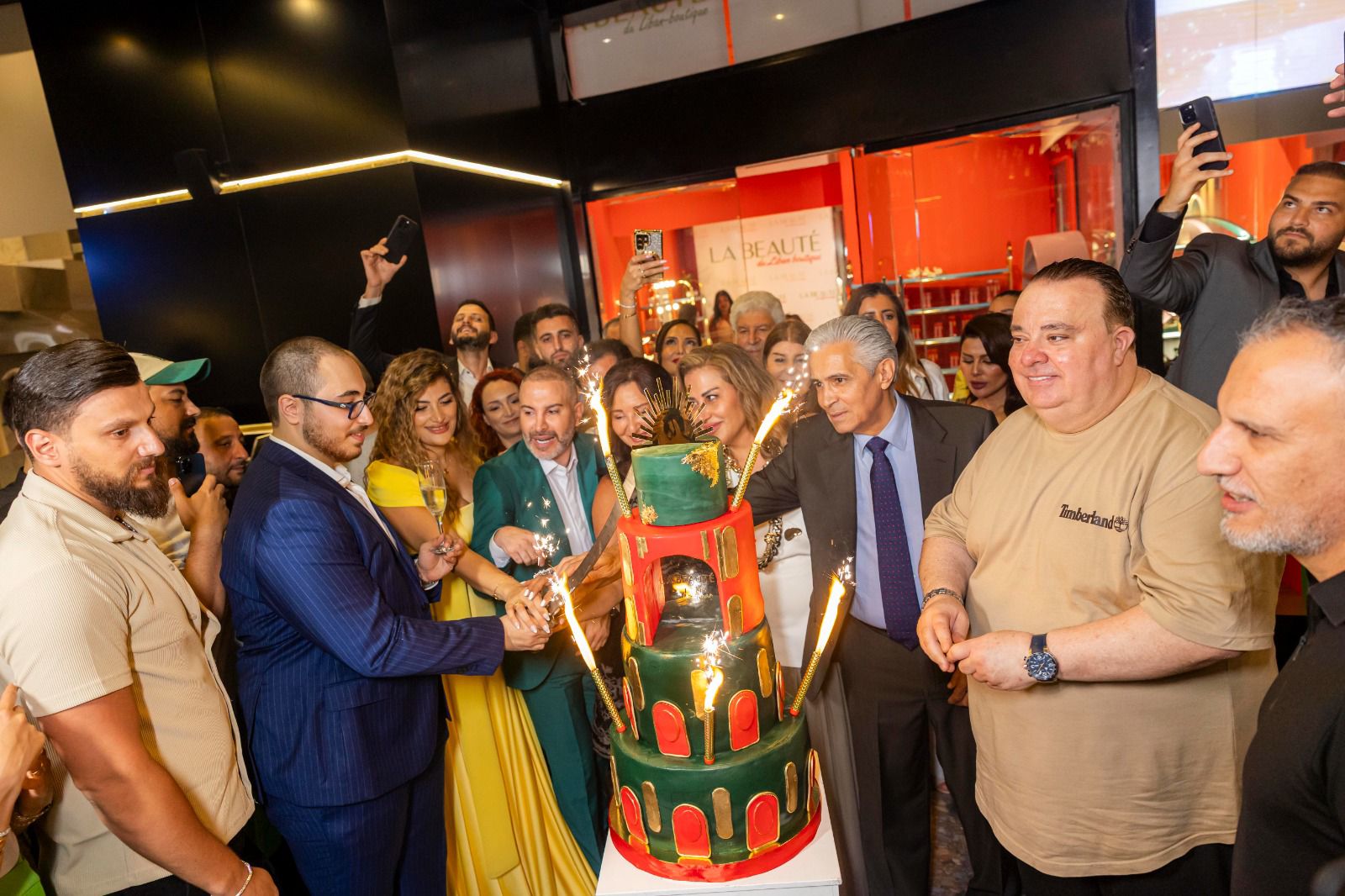 افتتاح بوتيك “La Beauté du Liban” ومنصة “Beaute du Liban Marché” بحضور أهل الفن والإعلام: الجمال اللبناني في أبهى صوره افتتاح بوتيك “La Beauté du Liban” ومنصة “Beaute du Liban Marché” بحضور أهل الفن والإعلام: الجمال اللبناني في أبهى صوره