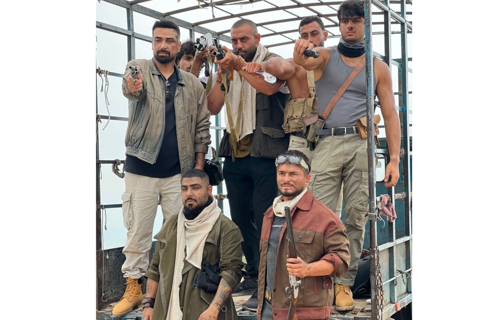 حرب ، النجم الاردني الاخرس يطلق اغنيته الجديدة بلمسات سينمائية حرب ، النجم الاردني الاخرس يطلق اغنيته الجديدة بلمسات سينمائية