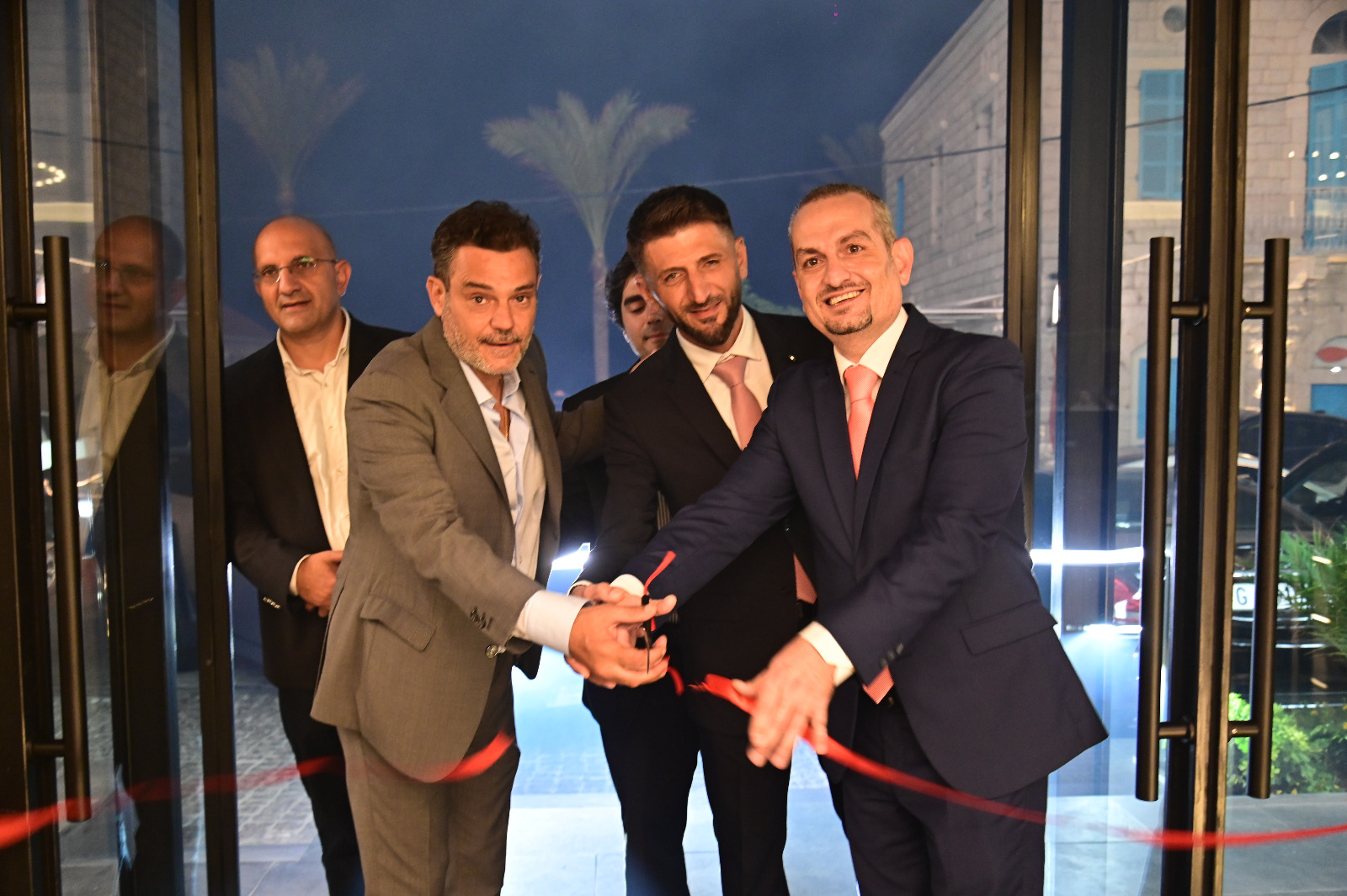 فندقBeverly Beach Hotel : تجربة فندقية راقية تجمع بين الراحة والفخامة فندقBeverly Beach Hotel : تجربة فندقية راقية تجمع بين الراحة والفخامة