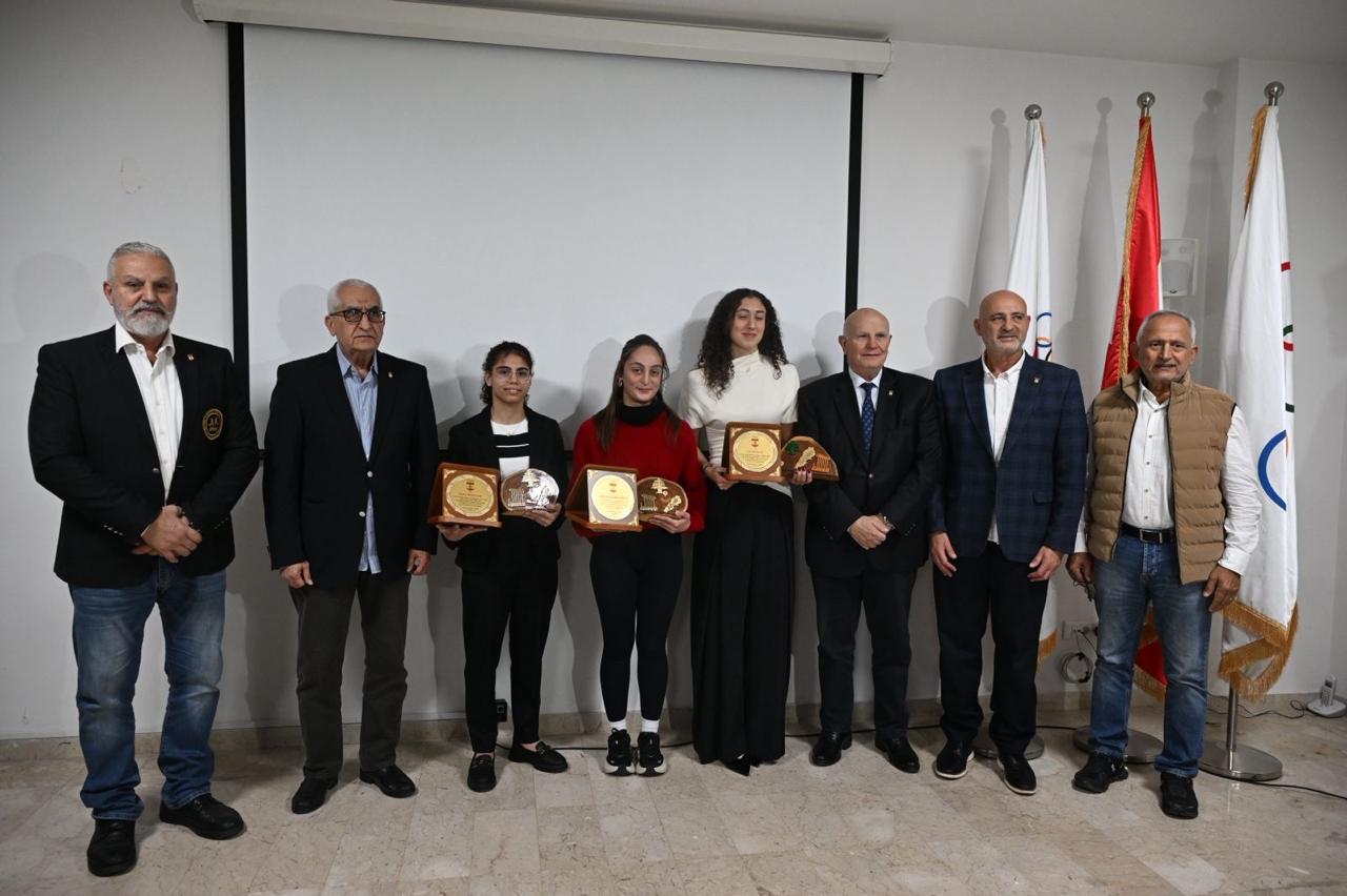 بحضور شخصيات نيابية ورسمية وفاعليات رياضية الأولمبية اللبنانية كرّمت البطلات مكداشي والحاج وكوشكريان الفائزات بميداليات آسياد الشباب والتضامن الإسلامي 2025 بحضور شخصيات نيابية ورسمية وفاعليات رياضية الأولمبية اللبنانية كرّمت البطلات مكداشي والحاج وكوشكريان الفائزات بميداليات آسياد الشباب والتضامن الإسلامي 2025