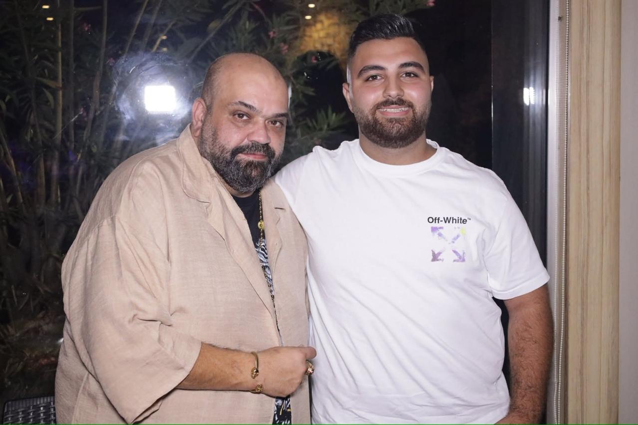 بلبل لبنان حسن سرحان وملك الطبل إيلي بيطار… ثنائية تُشعل المسارح وتُطرب القلوب بلبل لبنان حسن سرحان وملك الطبل إيلي بيطار… ثنائية تُشعل المسارح وتُطرب القلوب