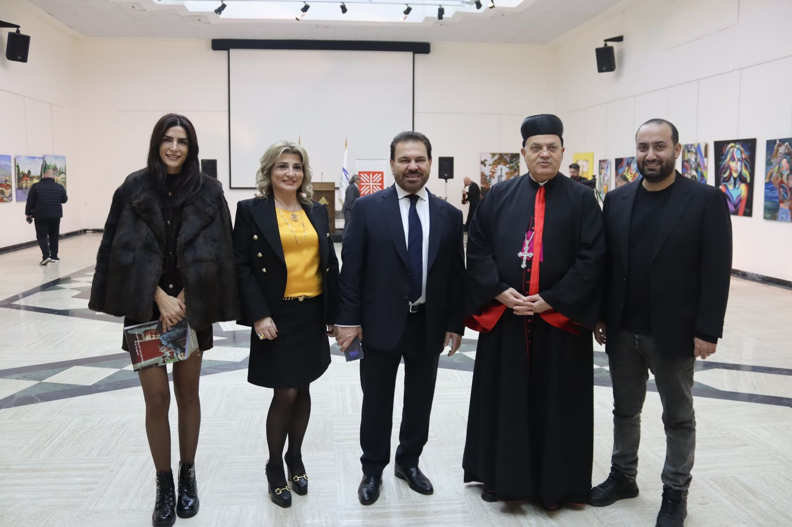 افتتاح معرض “ذاكرة اللون بين الحديث والقديم” للفنان د مارون مخّول في بيروت افتتاح معرض “ذاكرة اللون بين الحديث والقديم” للفنان د مارون مخّول في بيروت