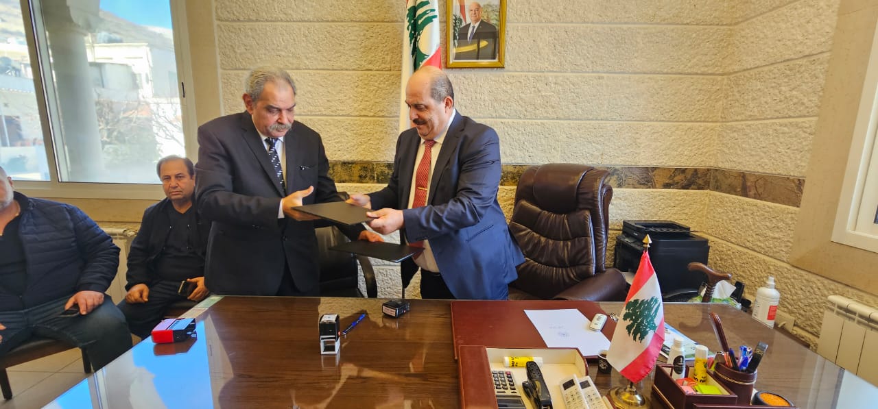 ملحم الغصّان يوقّع مذكرة تفاهم بيئية مع المركز الإقليمي لاتفاقية بازل لتعزيز إدارة النفايات في اتحاد بلديات قضاء زحلة ملحم الغصّان يوقّع مذكرة تفاهم بيئية مع المركز الإقليمي لاتفاقية بازل لتعزيز إدارة النفايات في اتحاد بلديات قضاء زحلة