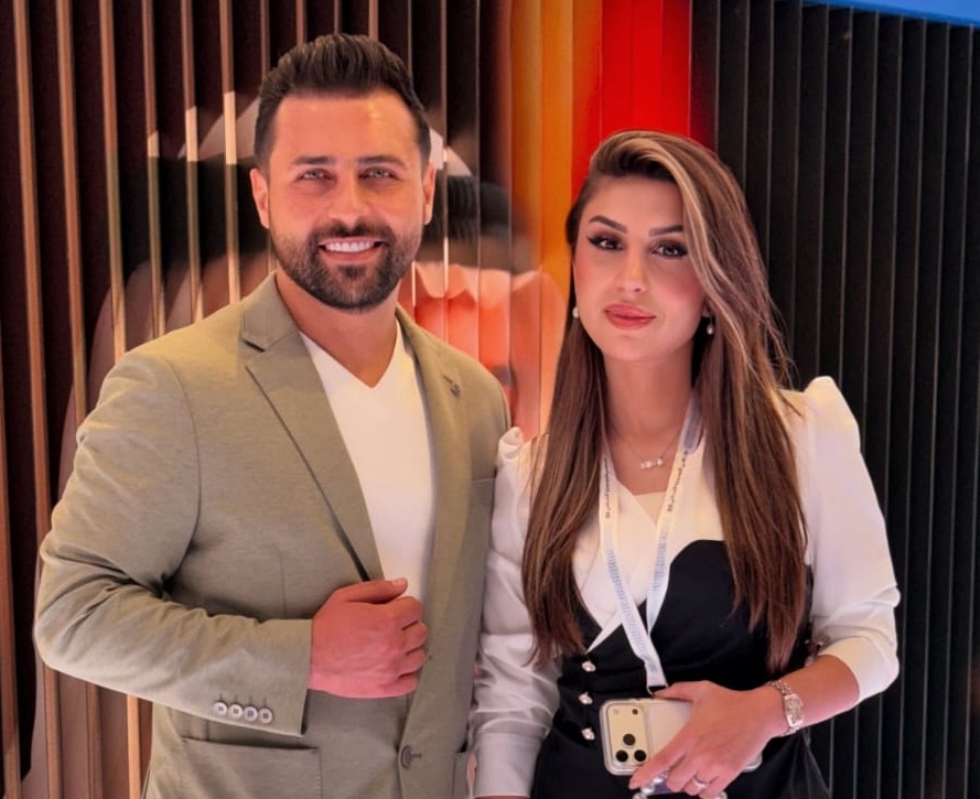 ريتشارد ونانسي في الفجيرة… حين تتحوّل الكوميديا إلى قوة تأثير ريتشارد ونانسي في الفجيرة… حين تتحوّل الكوميديا إلى قوة تأثير