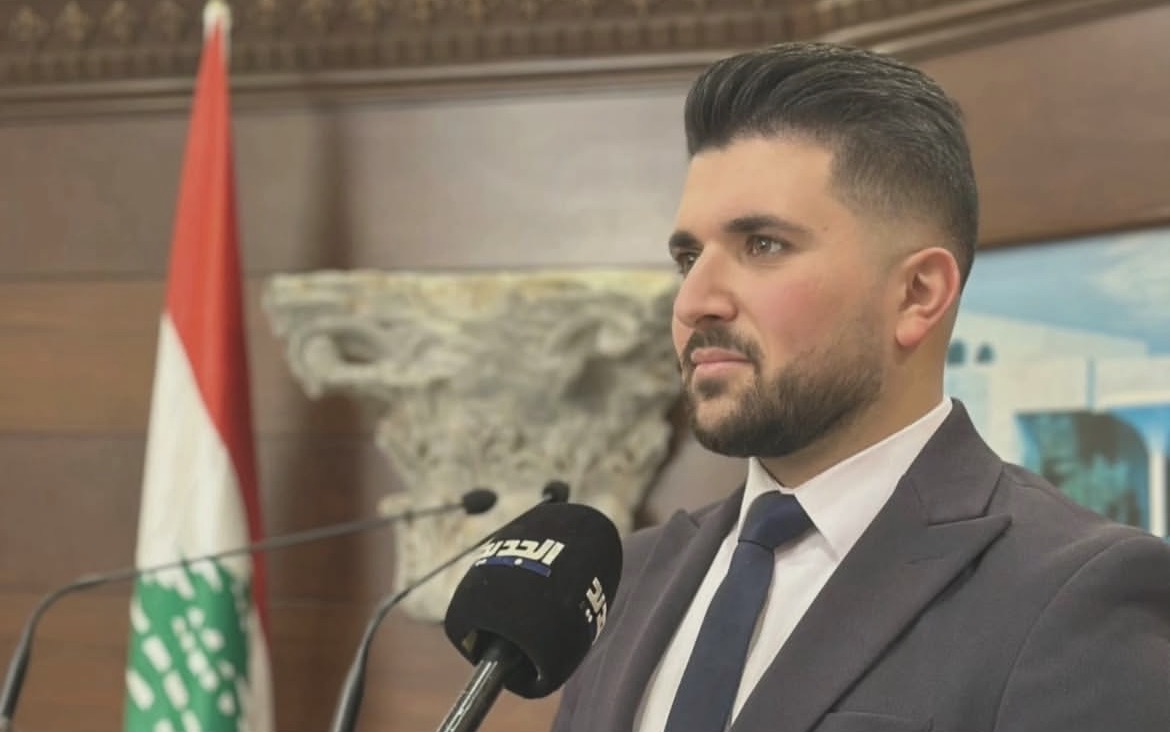 استقالة مدوّية في «الجديد»… القناة تخسر ريكاردو الشدياق احد أعمدتها الميدانية استقالة مدوّية في «الجديد»… القناة تخسر ريكاردو الشدياق احد أعمدتها الميدانية
