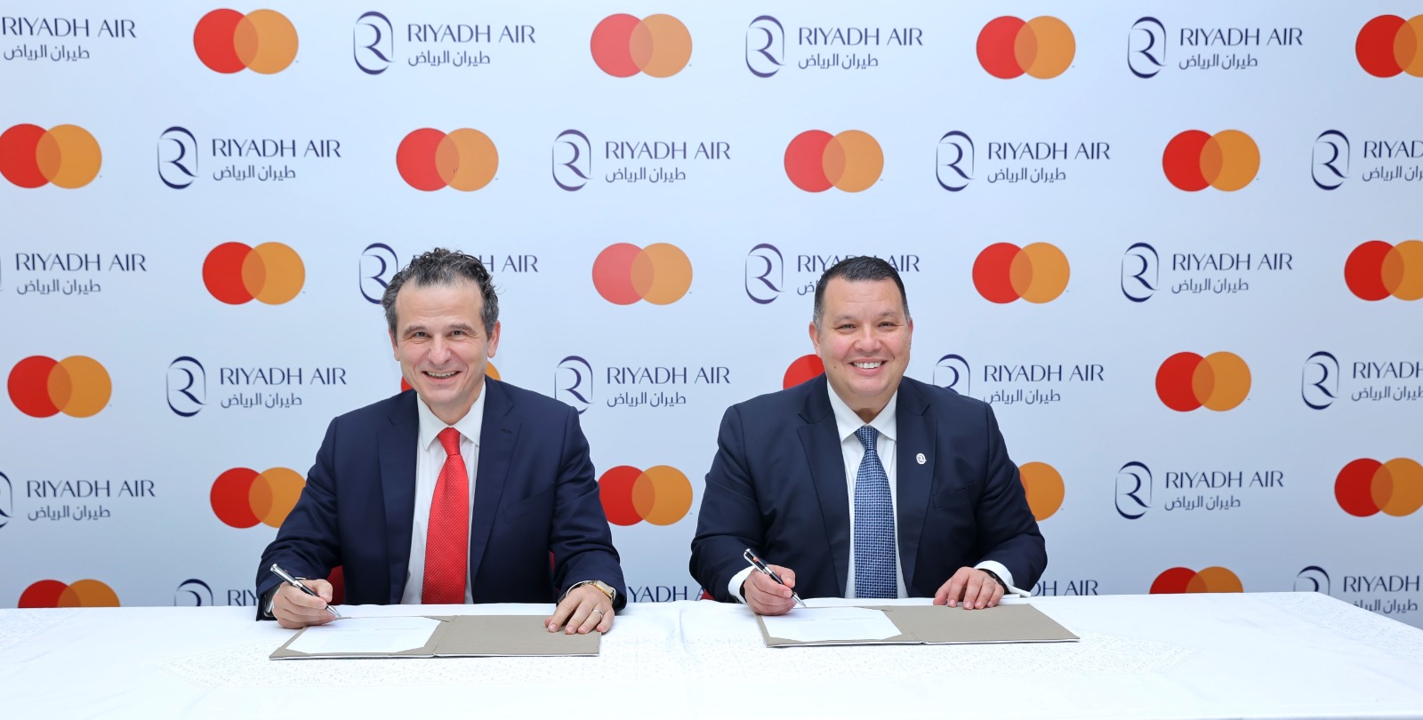 طيران الرياض وماستركارد تعلنان عن شراكة عالمية استراتيجية لإحداث نقلة نوعية في تجارب السفر عبر حلول رقمية متعددة طيران الرياض وماستركارد تعلنان عن شراكة عالمية استراتيجية لإحداث نقلة نوعية في تجارب السفر عبر حلول رقمية متعددة