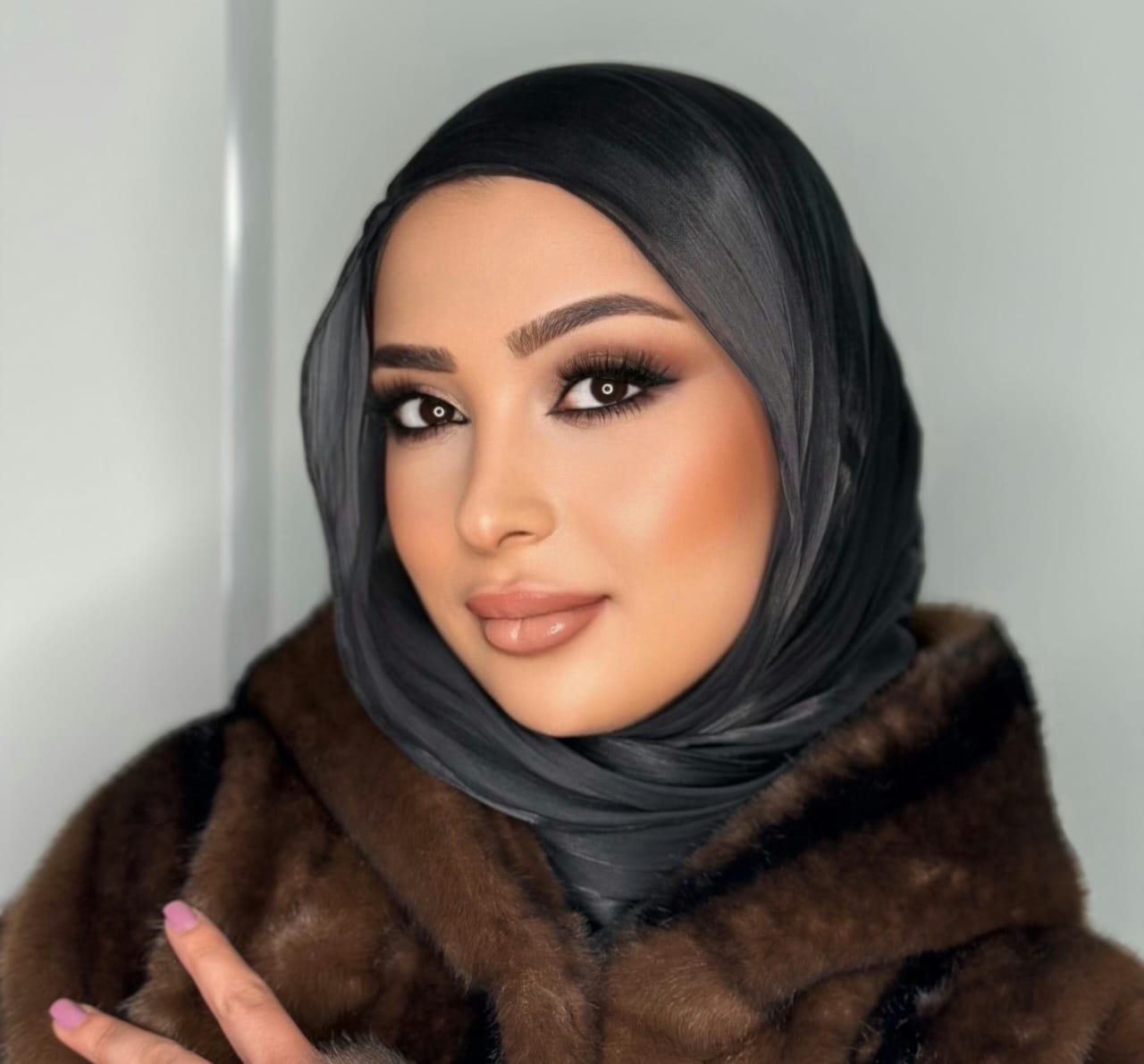 “المصداقية أهم من الفلاتر”… خبيرة التجميل يارا الحاج: هذه نصيحتي لبشرة نقيّة قبل الزفاف! “المصداقية أهم من الفلاتر”… خبيرة التجميل يارا الحاج: هذه نصيحتي لبشرة نقيّة قبل الزفاف!