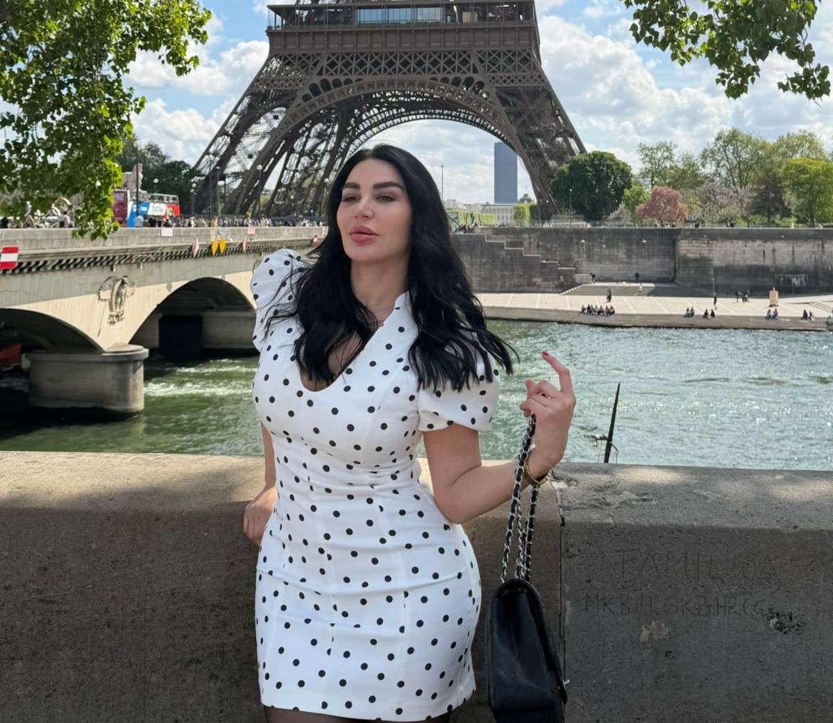 لأول مرة.. سارة نخلة تخطو نحو السينما العالمية من بوابة فرنسا وتستعد لتجربة فنية جديدة لأول مرة.. سارة نخلة تخطو نحو السينما العالمية من بوابة فرنسا وتستعد لتجربة فنية جديدة