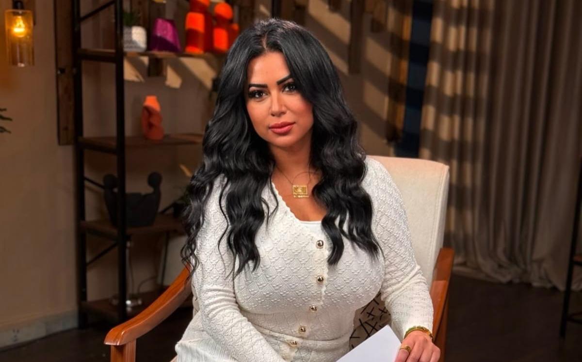 شيرين دعبس تسلط الضوء على الروابط الأسرية وأثر الذكريات في «كان لازم أقول»