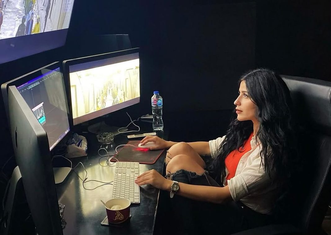 المونتيرة ندى عاكف.. بصمة مميزة في مونتاج أعمال دنيا سمير غانم وتامر حسني وفيلم «أحياء أم أموات» المونتيرة ندى عاكف.. بصمة مميزة في مونتاج أعمال دنيا سمير غانم وتامر حسني وفيلم «أحياء أم أموات»