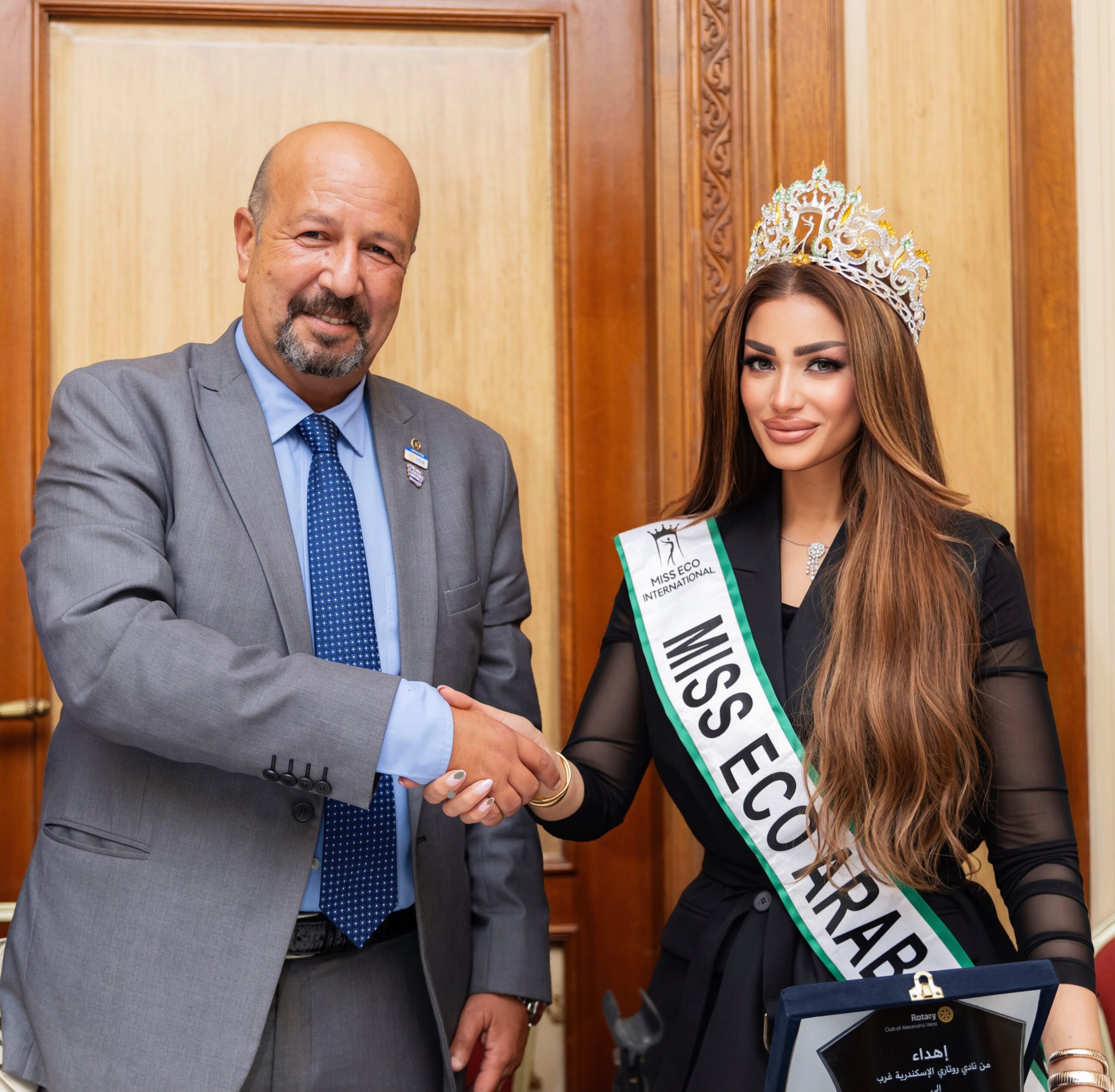 تكريم ملكة جمال مصر للبيئة والسياحة في روتاري تقديرا لدورها المجتمعي تكريم ملكة جمال مصر للبيئة والسياحة في روتاري تقديرا لدورها المجتمعي