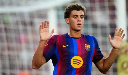 برشلونة يستعد لتحصين مهاجمه المصري حمزة عبد الكريم برشلونة يستعد لتحصين مهاجمه المصري حمزة عبد الكريم