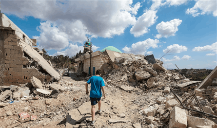 هيكل إلى روما لبحث ملف الجنوب.. وحزب الله يتمسّك بالانسحاب أولاً وواشنطن تعيد إدراجه على قائمة العقوبات
