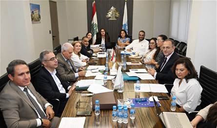 اجتماع في وزارة المالية لمراجعة وإعادة صياغة مشروع قانون ضريبة الدخل اجتماع في وزارة المالية لمراجعة وإعادة صياغة مشروع قانون ضريبة الدخل
