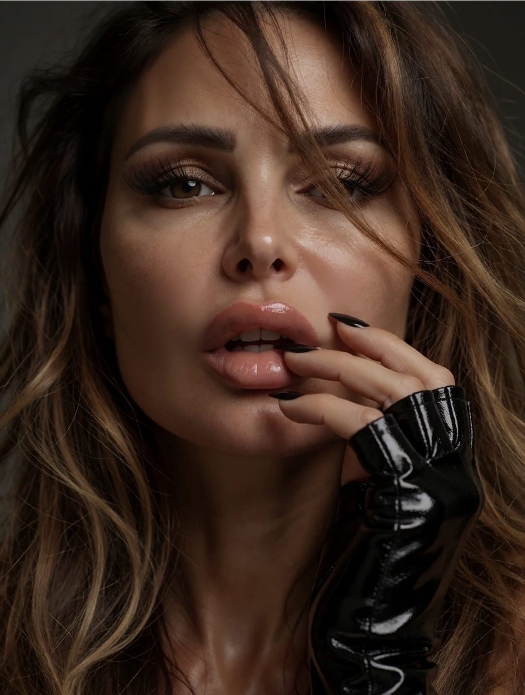 نيللي مقدسي… نجمة لا يخبو بريقها وفنّ عربي أصيل يعبر الزمن نيللي مقدسي… نجمة لا يخبو بريقها وفنّ عربي أصيل يعبر الزمن