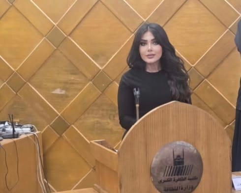 بيري منصور تتألق في تقديم ملتقى «حين تصنع المرأة المصرية التاريخ» بيري منصور تتألق في تقديم ملتقى «حين تصنع المرأة المصرية التاريخ»