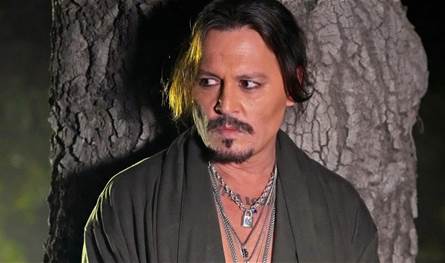 جوني ديب يعود إلى السينما.. وشخصية غامضة بانتظاره جوني ديب يعود إلى السينما.. وشخصية غامضة بانتظاره